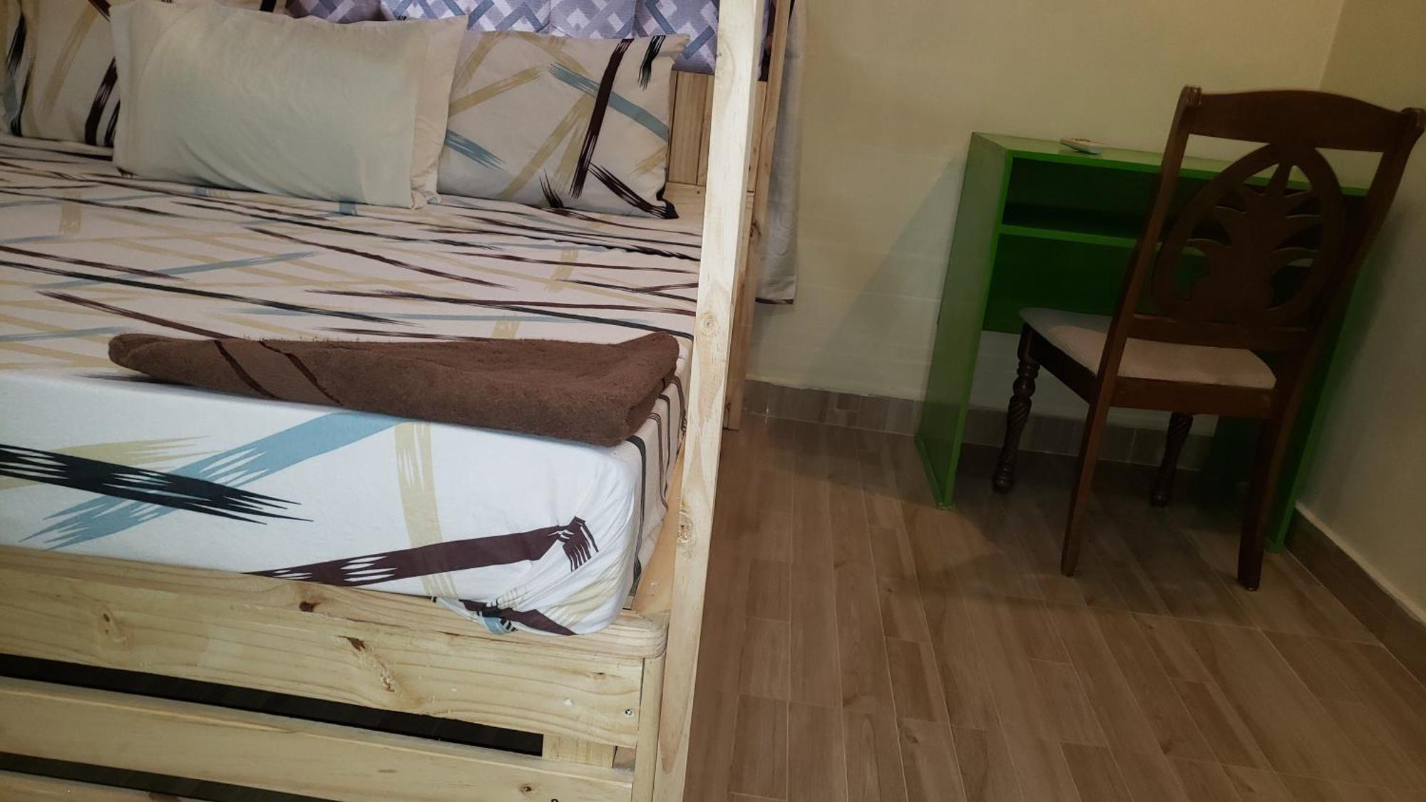 L&J Modern Backpackers Bnb Dar es Salaam Esterno foto