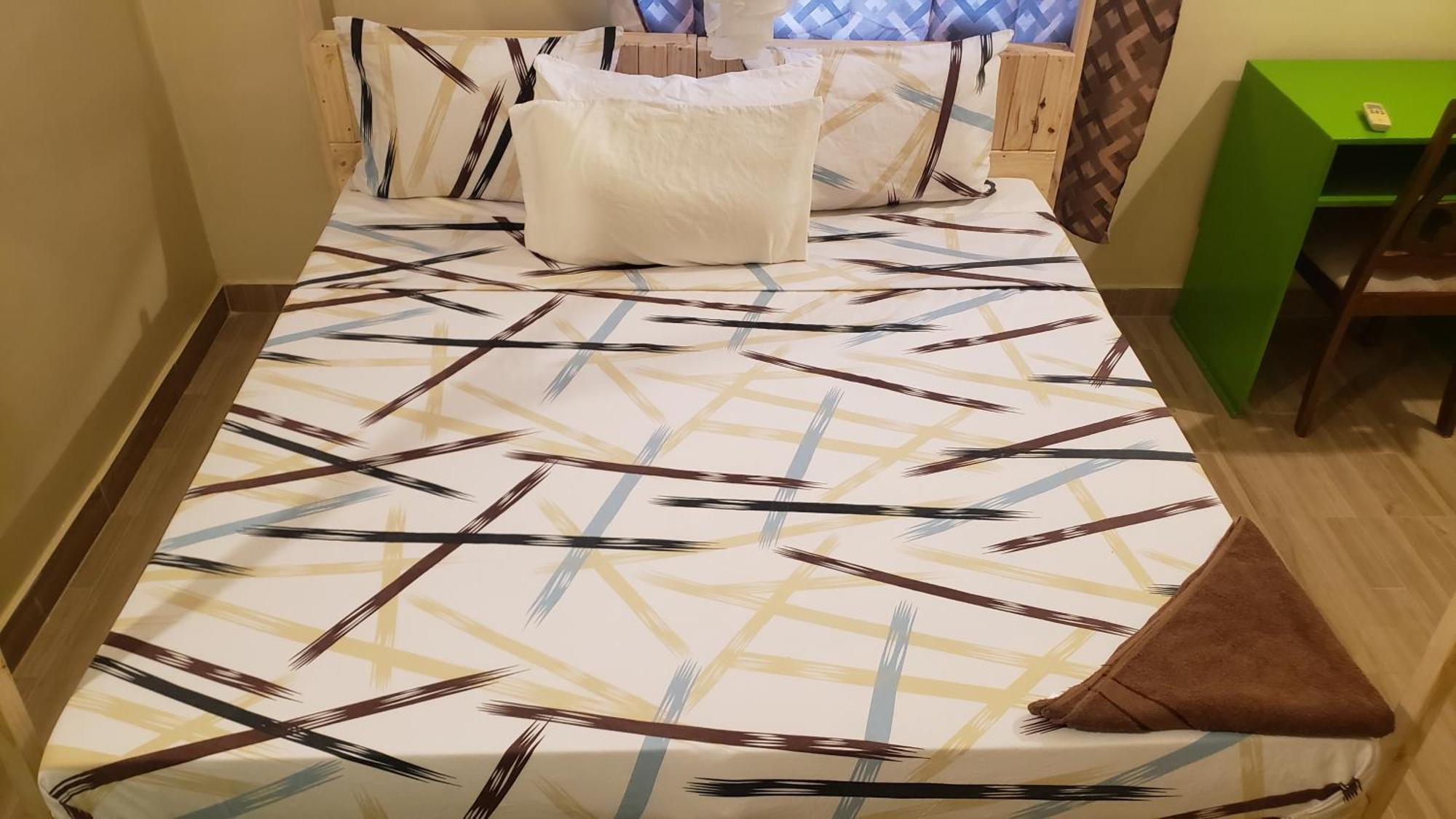 L&J Modern Backpackers Bnb Dar es Salaam Esterno foto